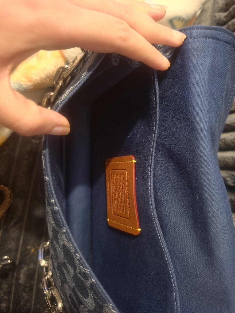 Coach Tabby Chain Shoulder /crossbody Bag - Picture 4 of 9